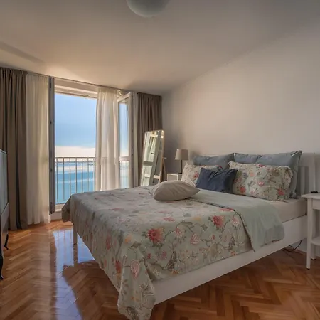 Vibes With Balcony And Spectacular View Apartment *