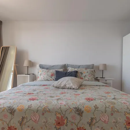 Apartment Vibes With Balcony And Spectacular View Poreč